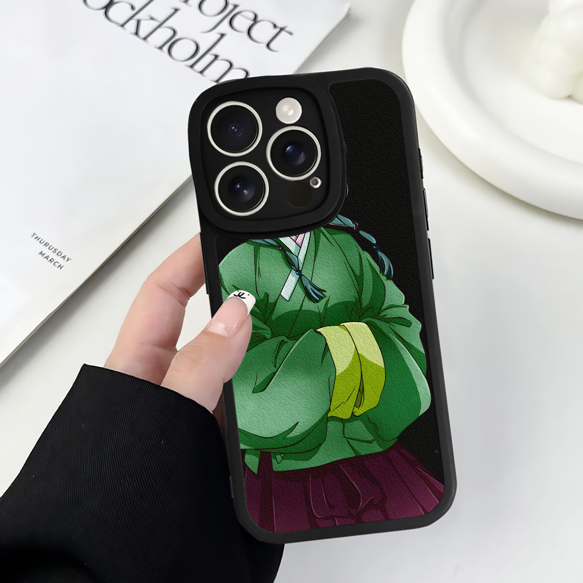 （画像用） 薬屋のひとりごと The Apothecary Diaries 【iPhone 16シリーズ対応】シリコンスマホケース（レザー調） 材質：シリコン